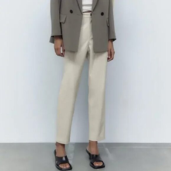 Zara Faux Leather High Rise Mom Fit Pants in Ecru Size 4 - Picture 1 of 6